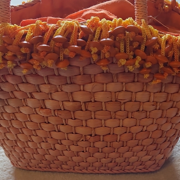 Straw Studios NWT Pink & Orange Woven Straw Totes With Button Trim - Picture 5 of 9